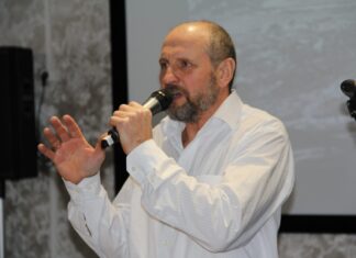Как предприниматель из Камня-на-Оби Алексей Павленко стал музыкантом, выступающим по всей России
