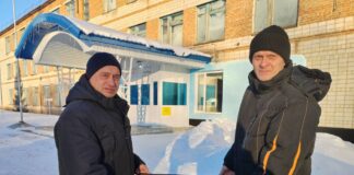 Чтобы помнили: Союз ветеранов Афганистана передал трем школам Каменского района мемориальные доски