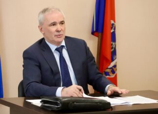 Главу каменских городских депутатов Евгения Чернышова отправили в отставку (обновлено). Вести-Алтай