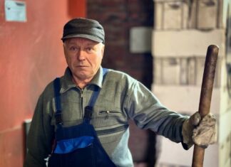 Их труд не виден, но без них никак! В Камне-на-Оби отметили День работников ЖКХ