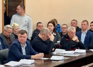 Особенности каменской политики: кричи, хайпуй, голосуй. О сессии депутатов райсобрания