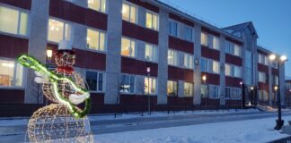 Практика совы и глобуса? Что каменские силовики искали в кабинетах районной администрации