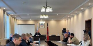 В критиканском экстазе прошла сессия городских депутатов Камня-на-Оби