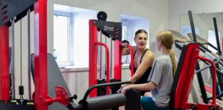 Жительница Камня-на-Оби благодаря соцконтракту открыла тренажерный зал