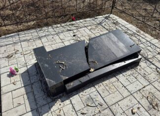 В Камне-на-Оби нашли вандалов, осквернивших кладбище