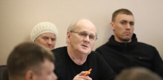 Непроходимый трехсосновый лес: об апрельской сессии каменских районных депутатов