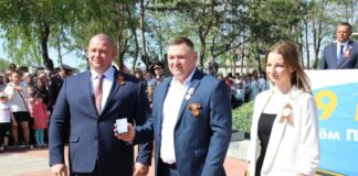 Уроженец Камня-на-Оби Вячеслав Обляков был награжден медалью «Отец солдата»