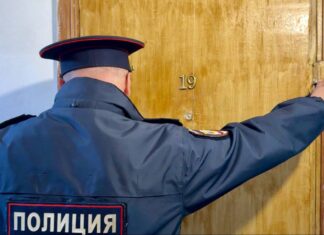 Жители одного из домов Камне-на-Оби задыхаются от неприятного запаха. Видео Вести-Алтай