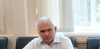 Экс-главу Камня-на-Оби Евгения Чернышова взяли под арест
