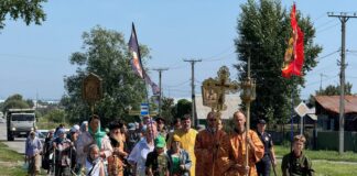 В Камне-на-Оби состоялся крестный ход к месту расстрела за веру соотечественников. Вести-Алтай