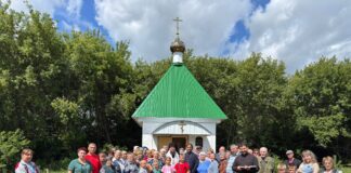 В поселке Раздольный Каменского района жители своими руками построили часовню. Вести Алтай