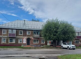 В Камне-на-Оби капитально отремонтировали крыши на шести многоквартирных домах