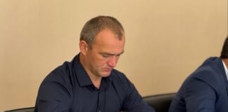 РУКИ ВНИЗ! Или Как каменская оппозиция «динамит» рабочие вопросы на сессии депутатов. Видео