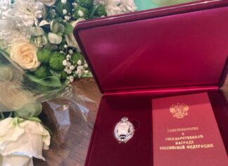 Заслуги троих медиков Алтайского края отмечены государственными наградами Российской Федерации