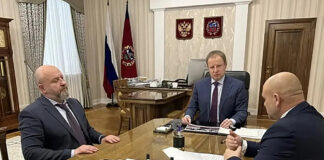 Губернатор Алтайского края Виктор Томенко провел встречу с руководителем Ассоциации ветеранов специальной военной операции Владимиром Громовым