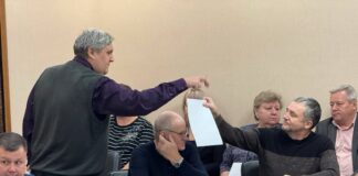 О сессии каменских депутатов: бюджет — с пополнением, водоканал — без хозяина. Видео
