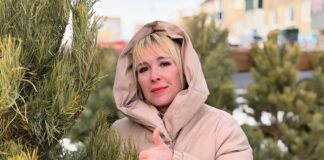 В Камне-на-Оби открылись елочные базары