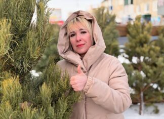 В Камне-на-Оби открылись елочные базары