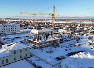 Кадры, новая поликлиника, парковка: каким был 2025 год и что ждет каменскую больницу? Видео