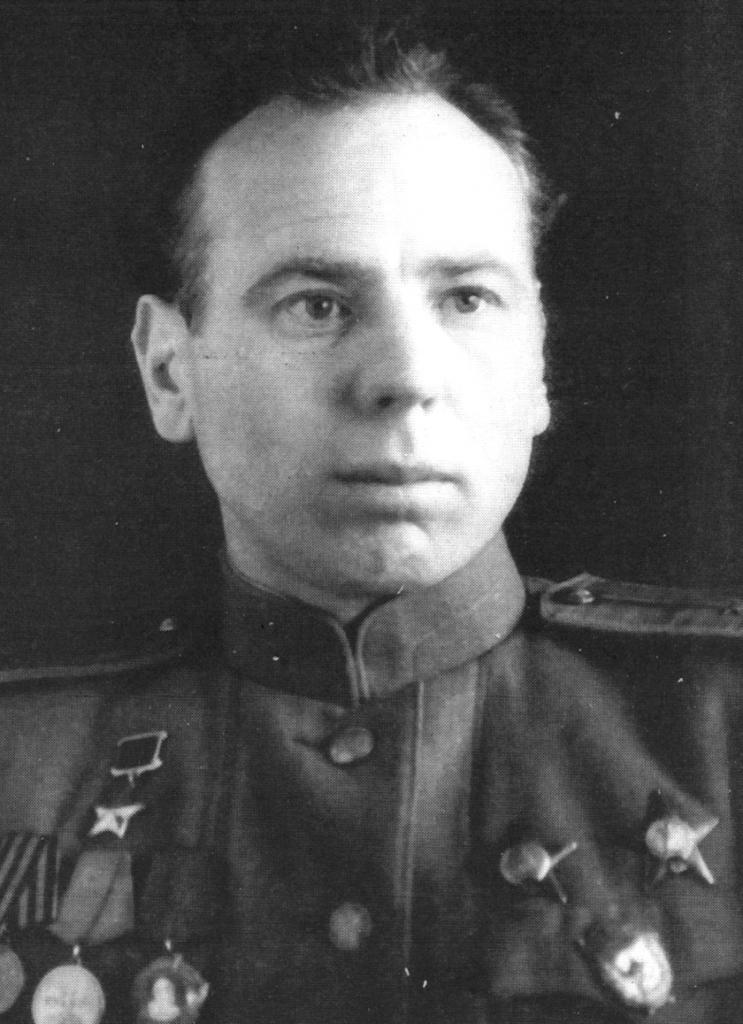 воин-743x1024