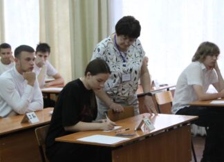 В регионе подвели первые итоги ЕГЭ-2026: 22 стобалльника по химии, истории и литературе
