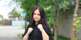 Юная воспитанница каменского тренера Игоря Шагова принесла региону медаль первенства России по боксу.