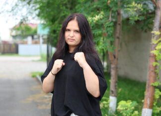 Юная воспитанница каменского тренера Игоря Шагова принесла региону медаль первенства России по боксу.