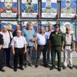 В Камне-на-Оби на Народном мемориале наградили отцов участников СВО