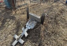 Родители подростков возместят ущерб за погром на ветеранском кладбище в Камне-на-Оби