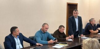 Как прошла внеочередная сессия районных депутатов в Камне-на-Оби. Видео